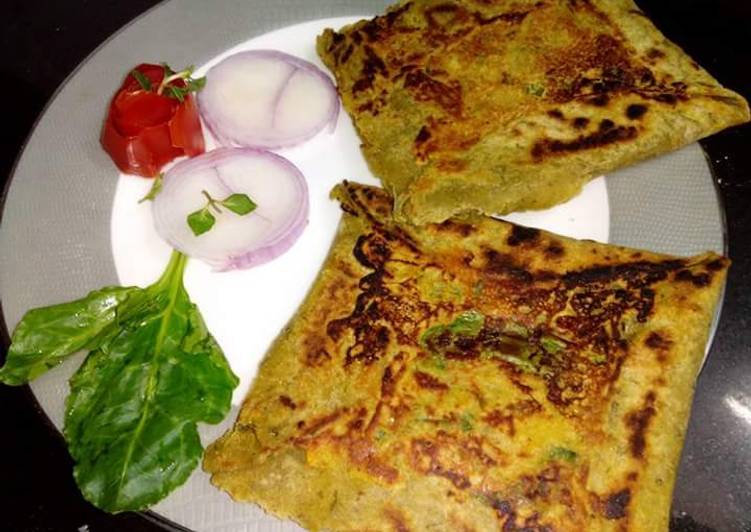Simple Way to Prepare Quick Spinach Mughlai paratha