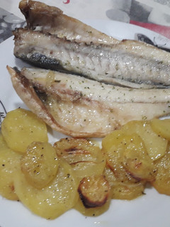 Una foto de Lubina al horno