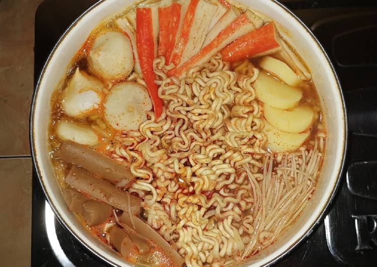 Recipe: Delicious Budae jjigae