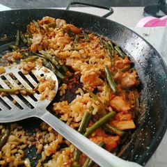 A picture of Chicken Paella.