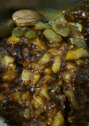 A picture of Guava Chutney for winter.