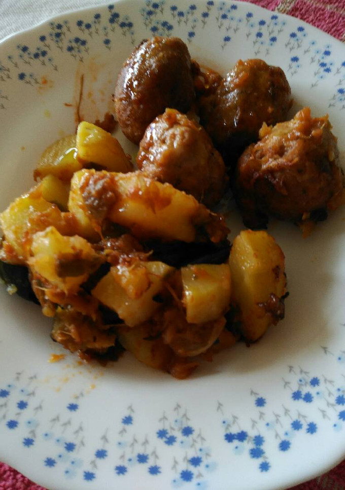 Una foto de Albóndigas al horno con pisto