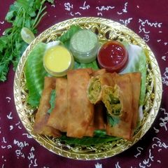A picture of Cabbage Maggi spring Roll.