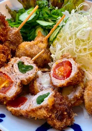 A picture of Japanese Kushiage.