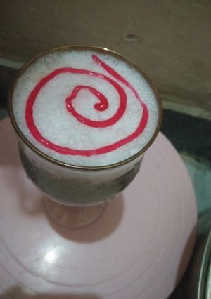 A picture of Strawberry milkshake.