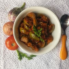 A picture of Brinjal curry.