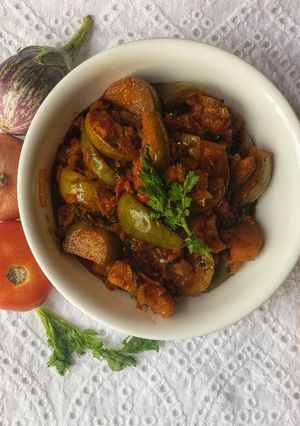 A picture of Brinjal curry.