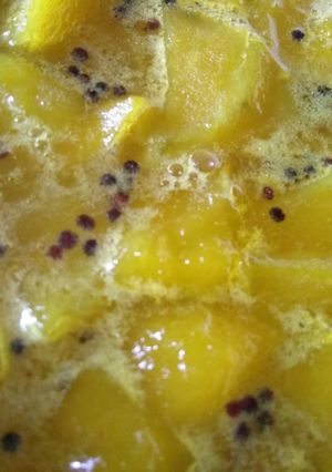 A picture of Mango chutney.