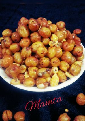A picture of Roasted Chana/Chickpea.(Baked).