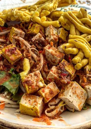 A picture of Asinan Betawi (Indonesian Salad from Jakarta).