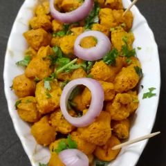 A picture of Chatpate soya chunks.