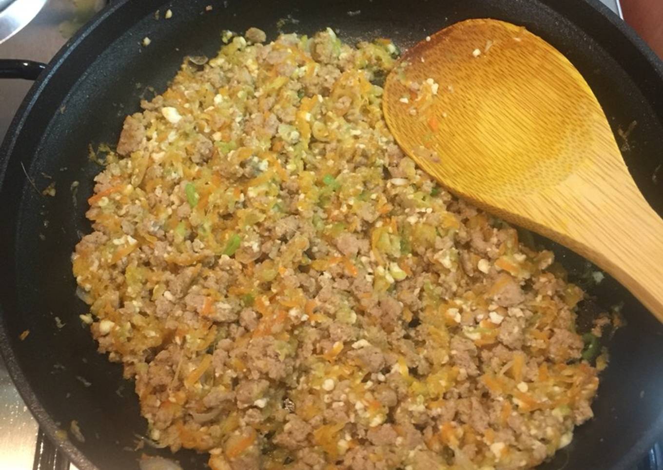 Mpasi 9 bulan Tumis Daging Babi (non halal)