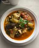 Potaje de alubias, con verduras y chorizo