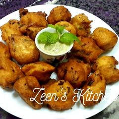 A picture of Hyderabadi Maash ke Bhajiye.