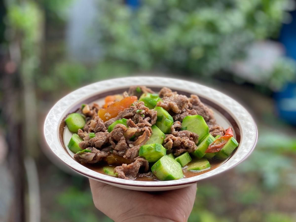 Thịt Bò Xào Cà Chua Dưa Leo