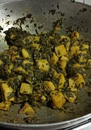 A picture of Methi Aloo Ki Sabzi.