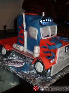 Φωτογραφία της συνταγής Τούρτα φορτηγό Optimus Prime