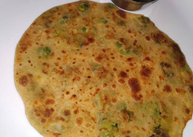 Peas chana dal paratha