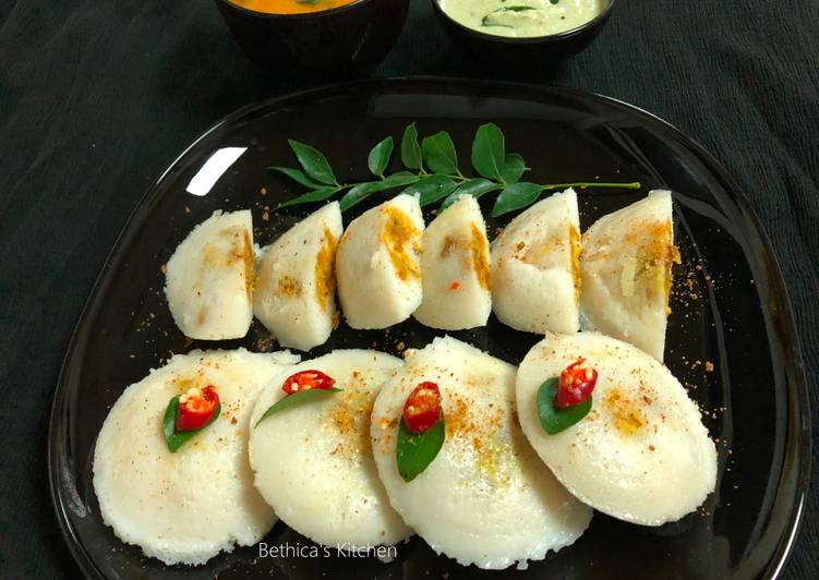 Stuffed Paneer Idli