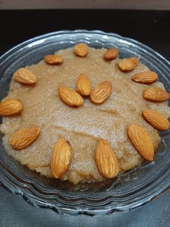 सूजी का हलवा (Suji Ka Halwa recipe in Hindi) रेसिपी मुख्य फोटो