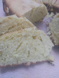 Una foto de Torta de naranja y limón