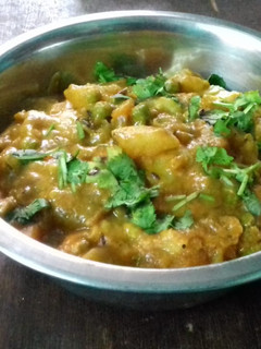 வெஜ் ஹைத்திராபாடி நிஜாம் ஹண்டி (Veg hyderabadi nizam handi recipe in tamil) செய்முறை முக்கிய புகைப்படம்