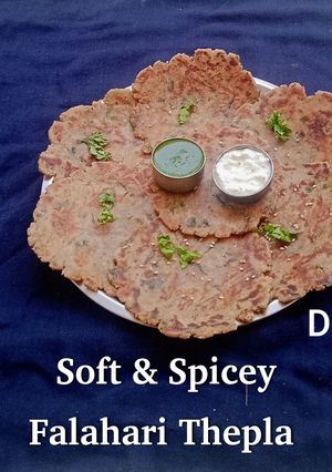 Soft & Spicy Falahari Thepla रेसिपी मुख्य फोटो
