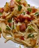 Spaghetti con Panceta y Cebolla