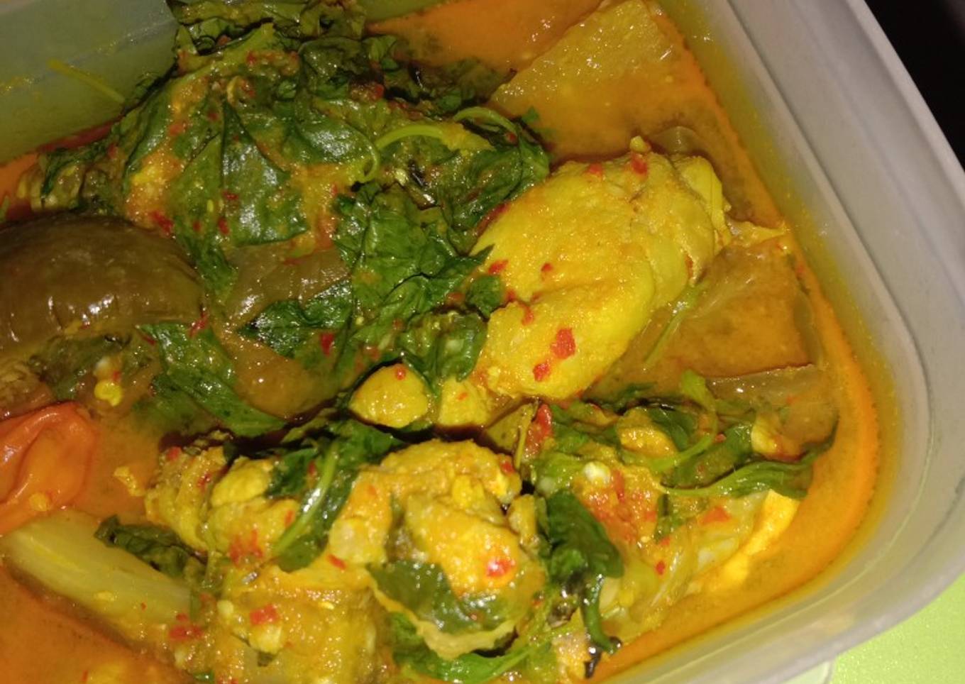 Ayam woku kemangi