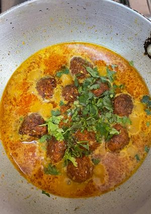 लौकी के कोफ़्ते की सब्ज़ी (lauki ke kofte ki sabji recipe in hindi) रेसिपी मुख्य फोटो