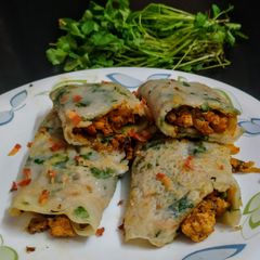 A picture of Chicken Stuffed patisapta(snacks).