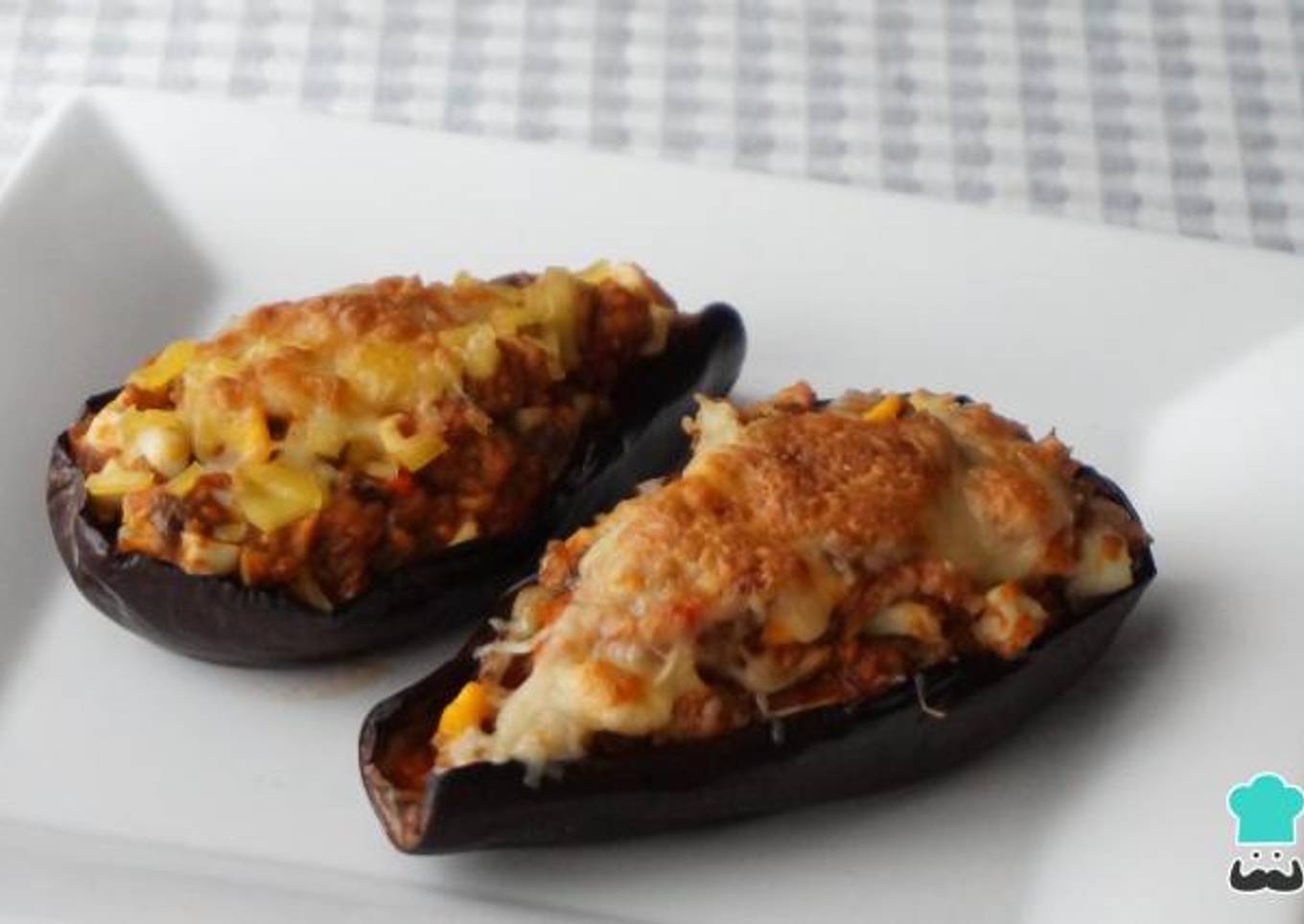 Berenjenas rellenas de atún y huevo duro