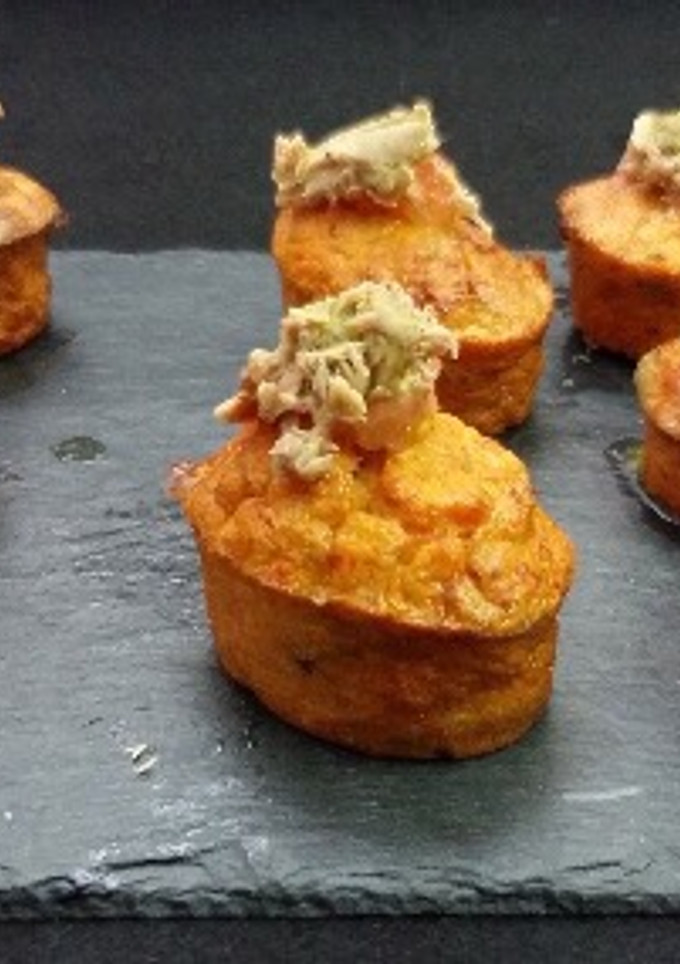 Una foto de Pastel de papas y pimiento rojo con atún