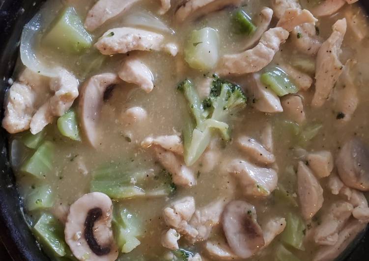 Easiest Way to Make Speedy Moo Goo Gai Pan