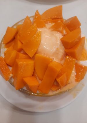 A picture of Mango cream pudding.
