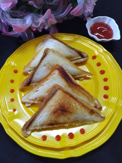 पोटैटो सैंडविच (Potato sandwich recipe in hindi) रेसिपी मुख्य फोटो