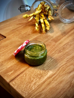 Una foto de Pesto de pistachos en Thermomix