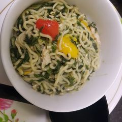 A picture of 🥗Spinach with noodles🥗.