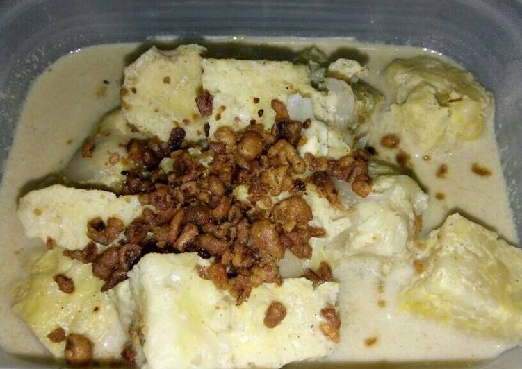 Eggmibread white curry