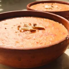 A picture of Frozen carrots gajrela.