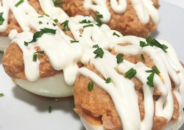 Receta Huevos rellenos de atún