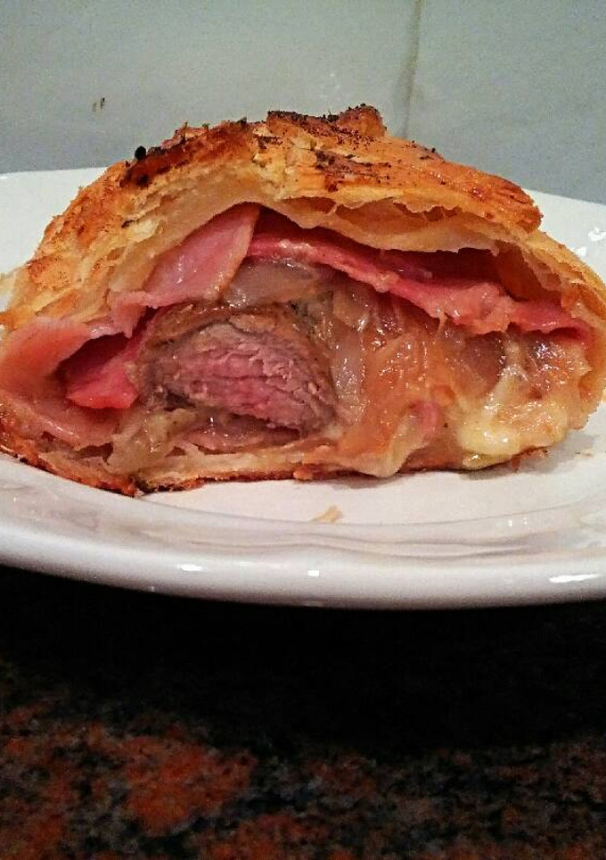 Una foto de Solomillo de cerdo Wellington