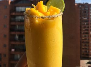 Una foto de Limonada de mango biche
