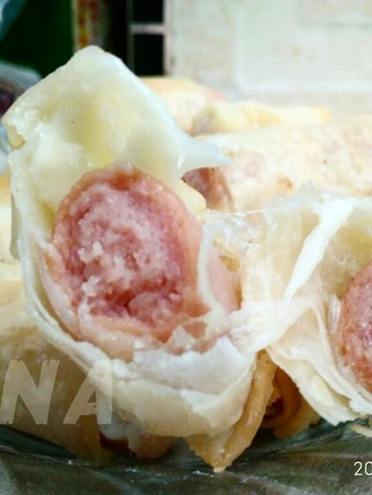 Cara Mudah Menyiapkan Resep  Lumpia Sosis Mozarella yang Lezat Sekali, Lezat Sekali