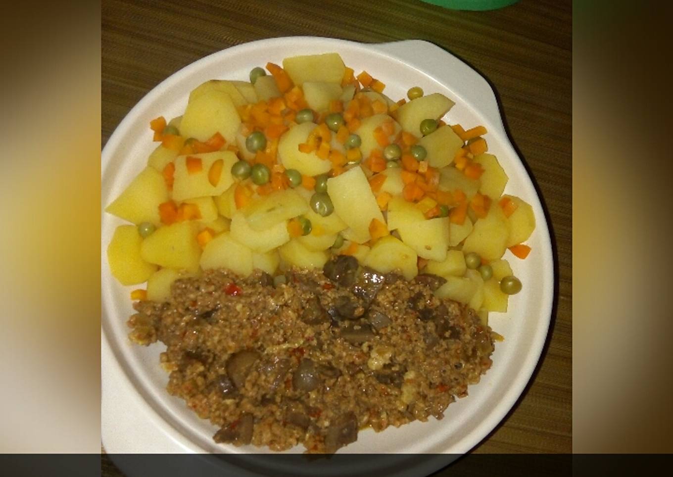 Garnish potato with liver source