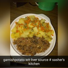 A picture of Garnish potato with liver source.