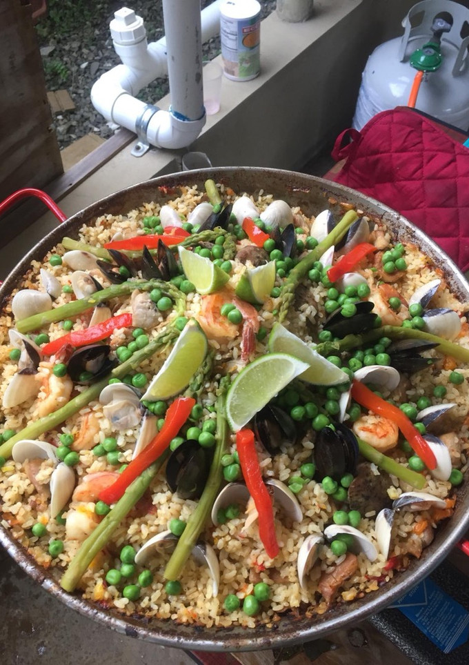 Una foto de Paella Valenciana