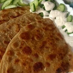 A picture of Aaloo paratha.