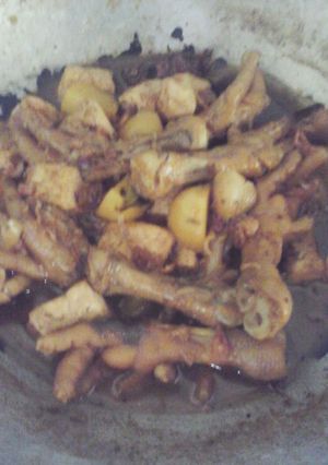 Foto resep Semur ceker tahu kentang ala q
