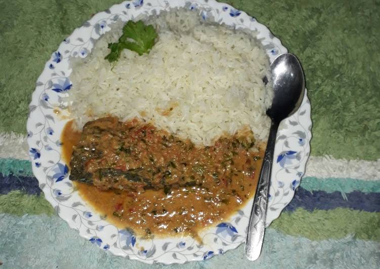 Rice and fish sauce with coconut
